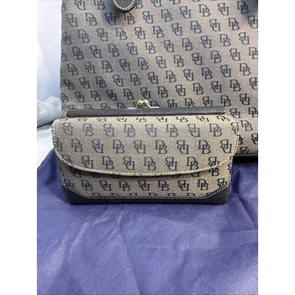 Authentic Dooney & Bourke Signature Monogram 2pc Satchel & Wallet Set